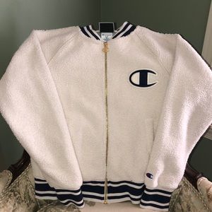 Champion Sherpa zip jacket. Good condition.